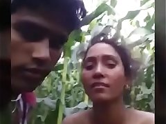 Desi girlfriend boyfriend boobs pressing outdoor DesiVdo.Com - The Best Free Indian Porn Site