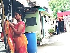 HORNY BHAIYANI BOOB AND WAIST SHOW