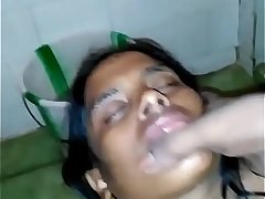 tamil aunty blowjob in toilet