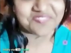 Desi Cute Girl Showing Boobs On Live