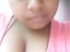 Desi girl priyanka Mpl boobs show in cam