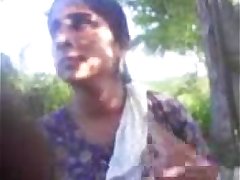 Indian hot amuter couple sex in outdoor - Wowmoyback