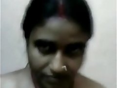 desi bhabi showing her nude and bj