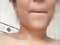 Indian teen recording her huge boobs