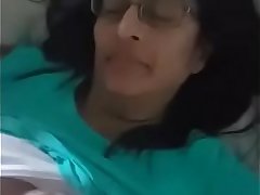 Desi babe sucking cock