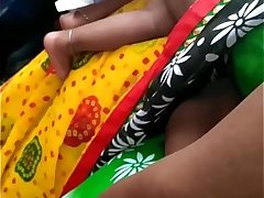 MATURE CURVACEOUS HIP FOLD  SLUT IN GREEN SAREE ON ROAD